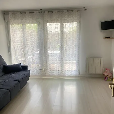 Apartment Le Petit Nid De Disney3min, Rer1min, Paris35min Chessy (Seine-et-Marne)